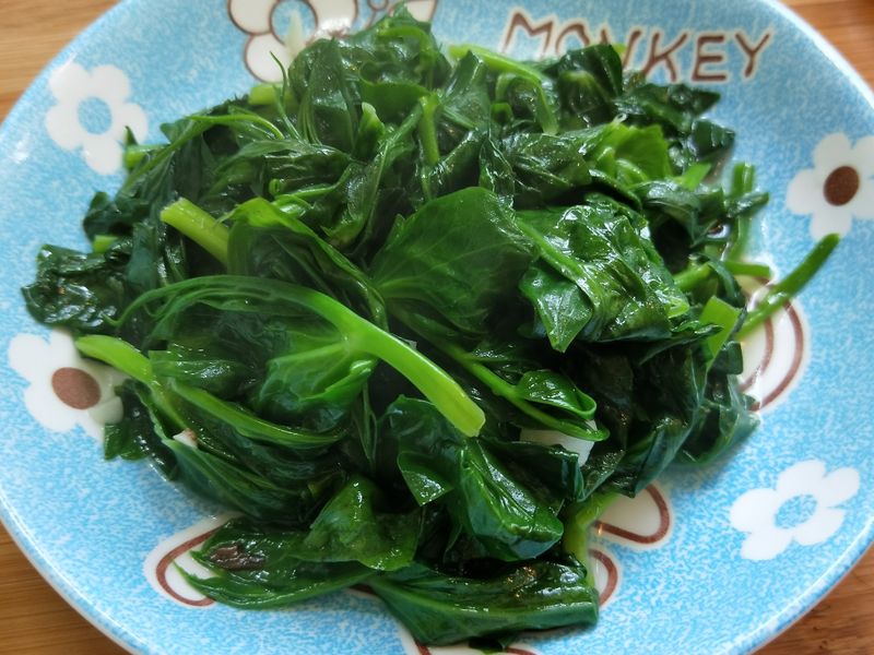蒜炒大豆苗