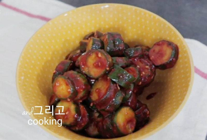 【韓式小菜食譜】韓式涼拌小黃瓜오이무침