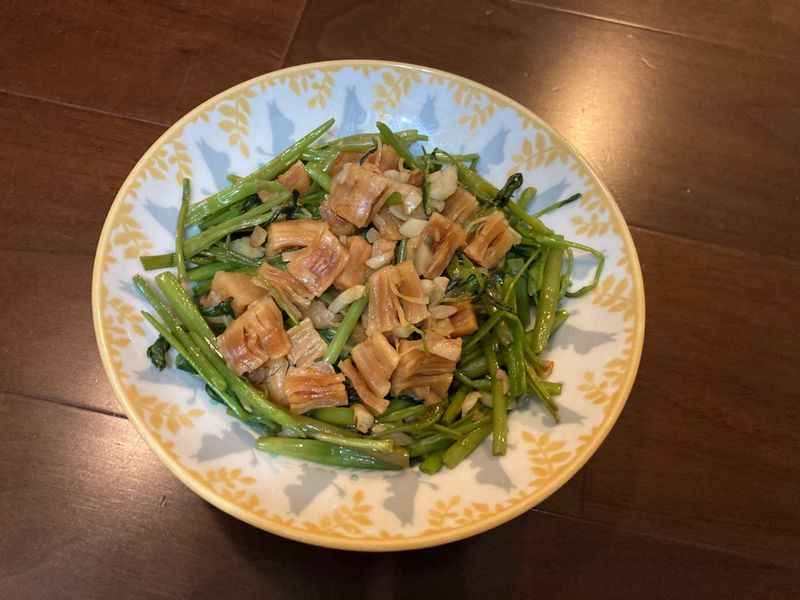 蒜炒干貝空心菜
