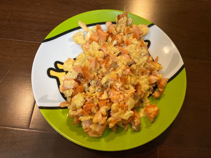 鮭魚炒蛋