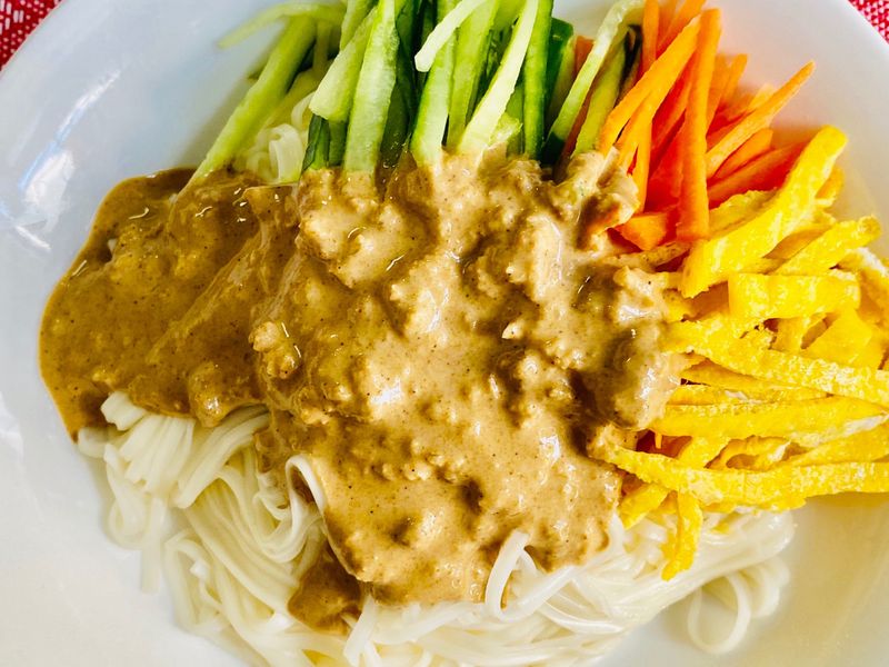 蒜香麻醬麵