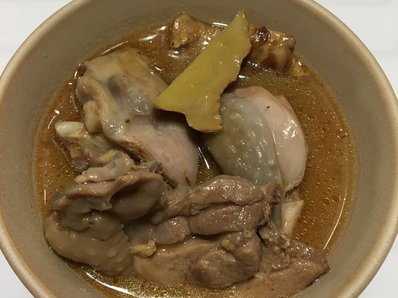 麻油雞腿湯