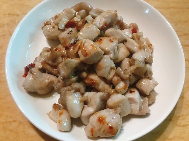。椒鹽雞丁。