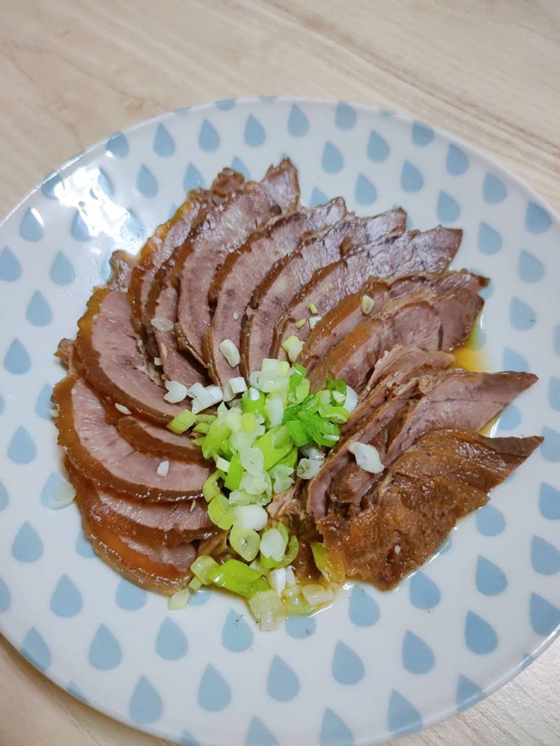 滷牛腱