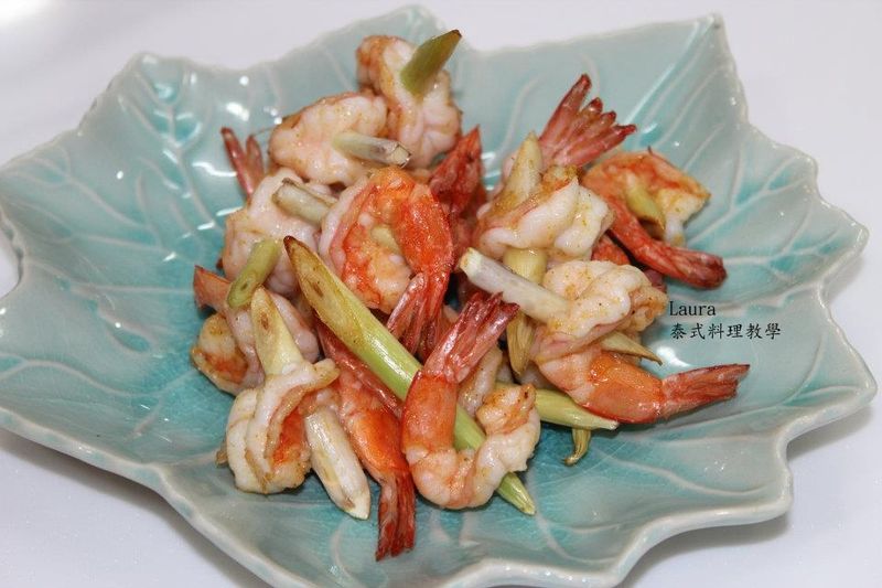 ♦泰泰風食尚廚房♦令人吮指的香茅鮮蝦串