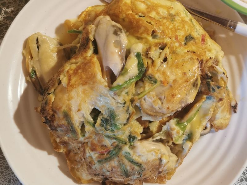 酱油菠菜海蛎子蛋饼