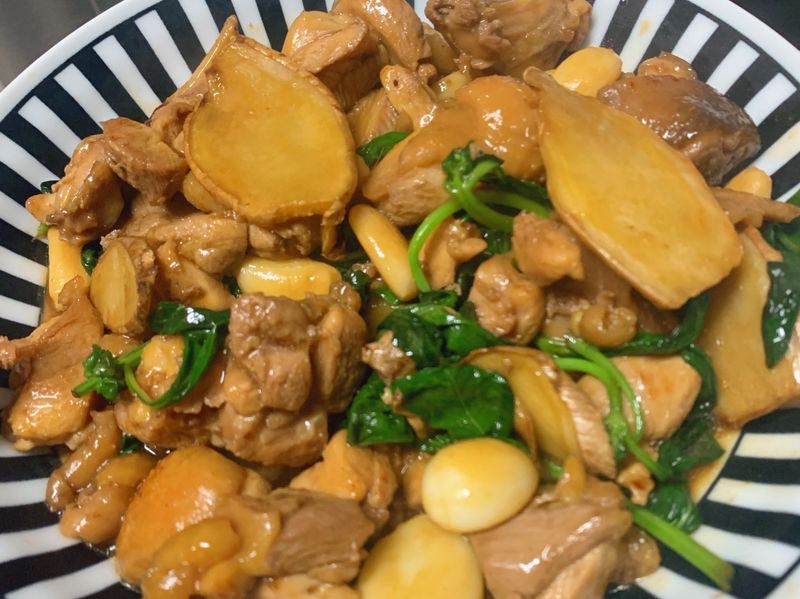 超簡單三杯雞（無辣椒版）
愛吃辣再加辣椒