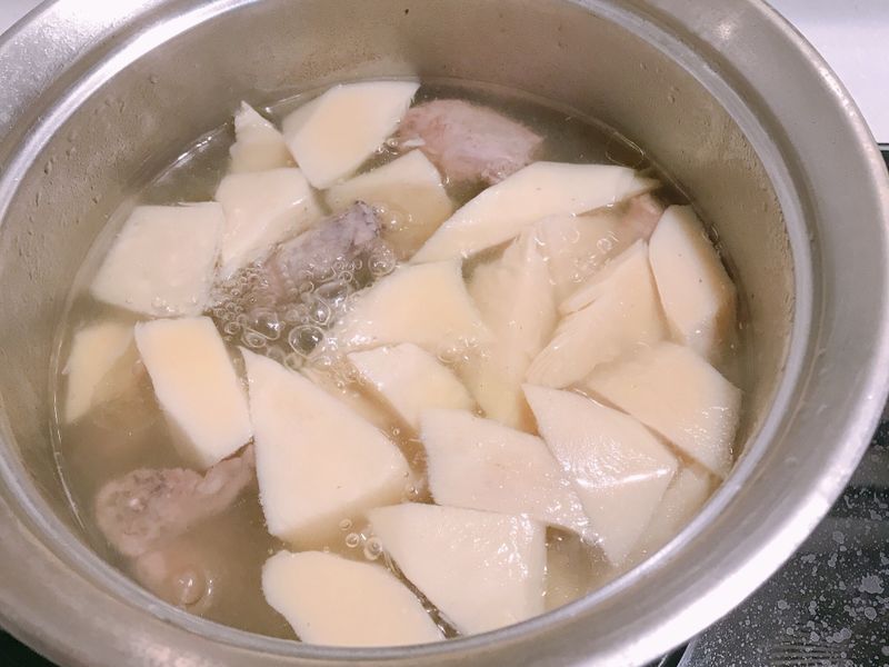 竹筍排骨湯