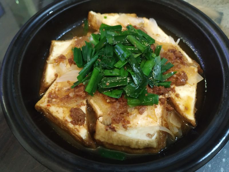 辣肉醬油豆腐