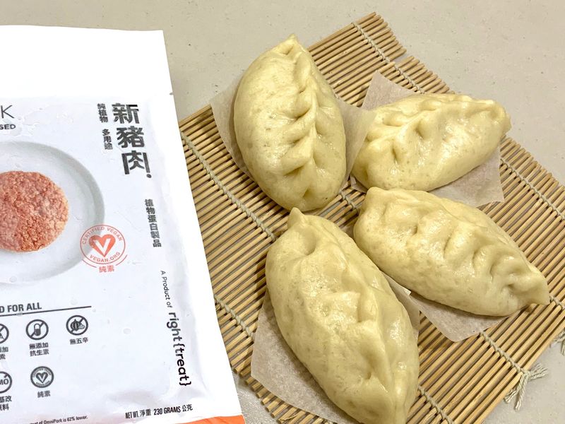 有洋蔥新豬肉秋葉包(素)