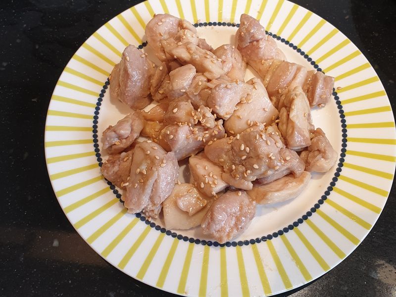芝麻蜂蜜雞腿肉