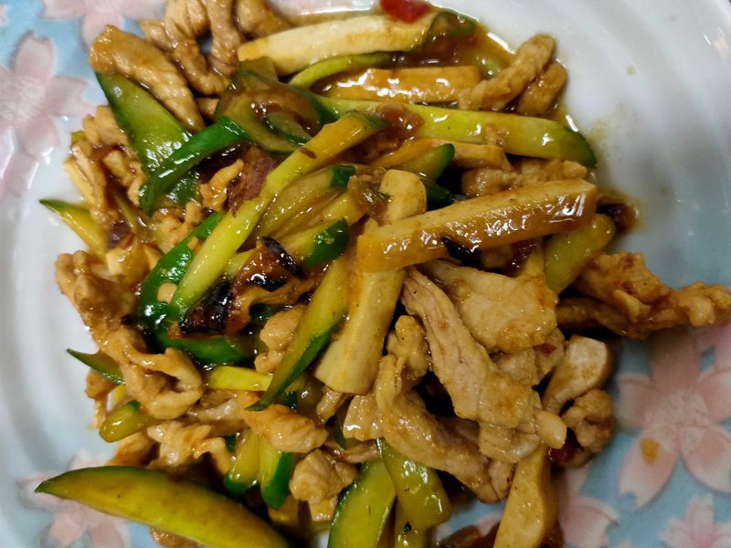京醬肉絲