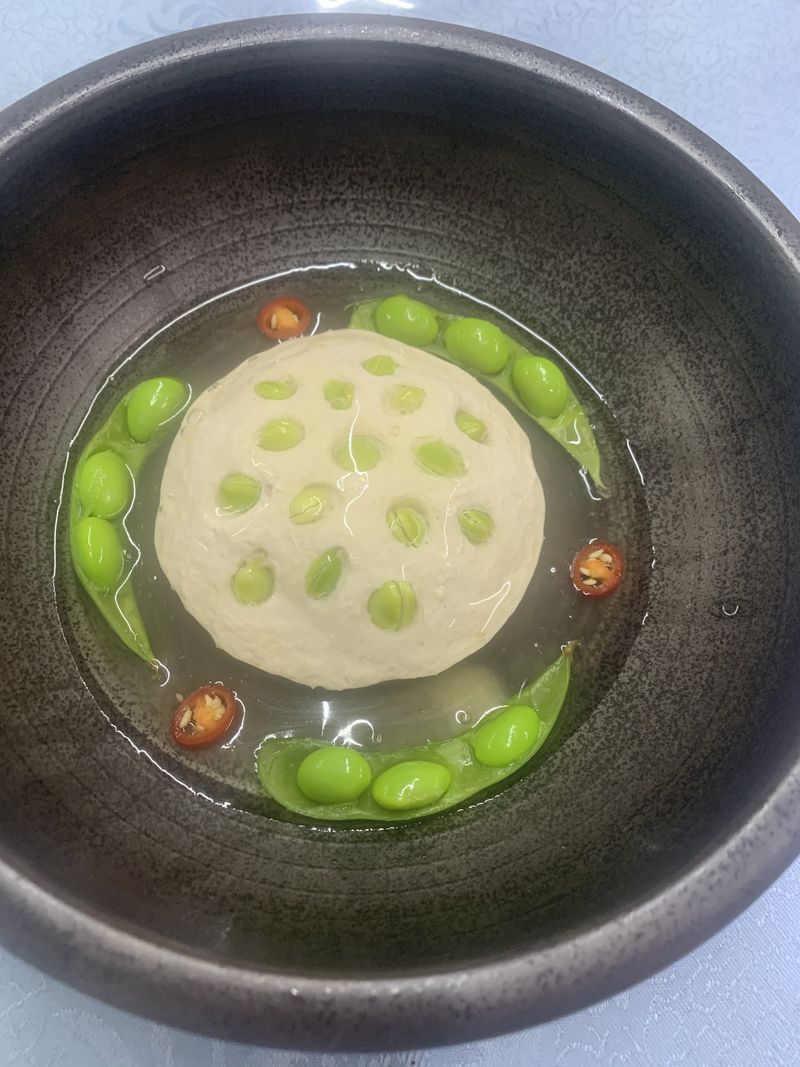 雞茸鑲蓮蓬