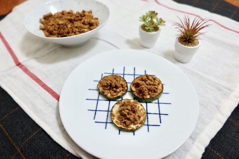 櫛瓜咖哩肉末_finger food