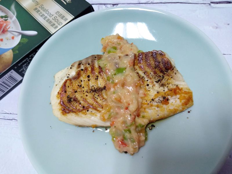 香煎鯛魚佐奶油海鮮醬