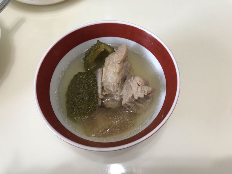 山苦瓜排骨湯