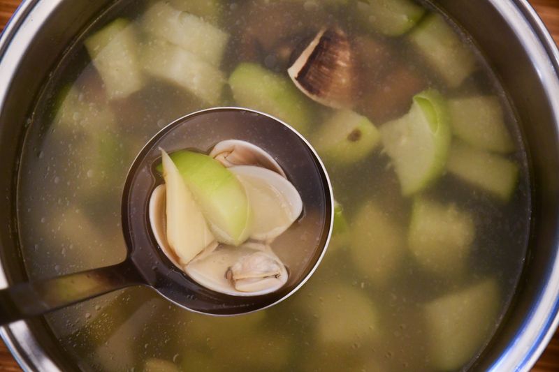 蛤蜊絲瓜湯