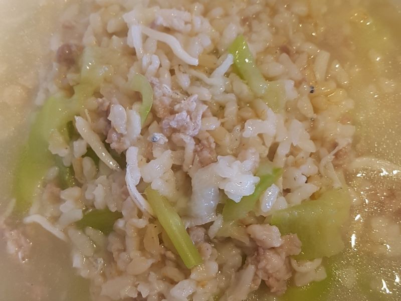 絲瓜小魚粥