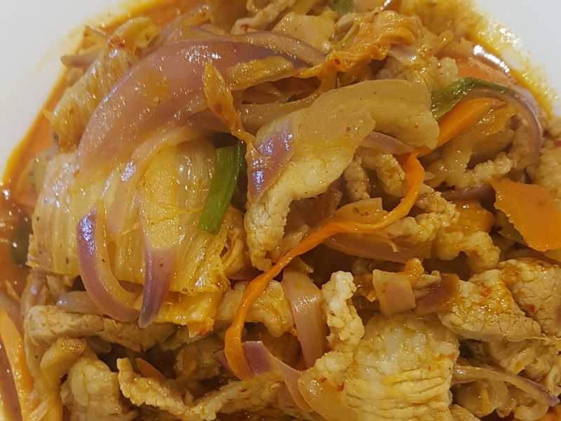 泡菜炒五花肉