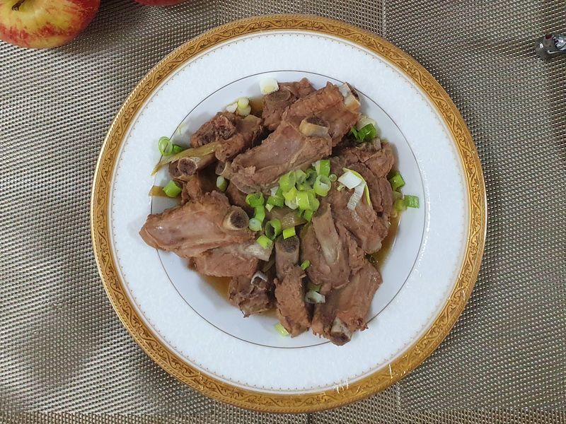 魯排骨(子排或大排骨)