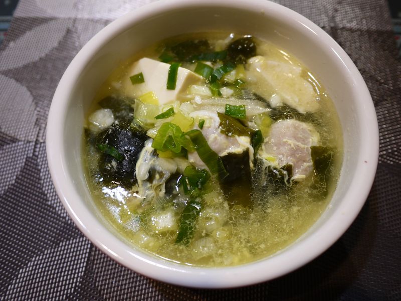 吻仔魚海帶湯