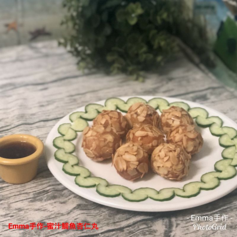 蜜汁鯛魚杏仁丸
