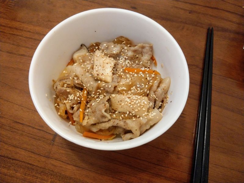 豚菇丼
