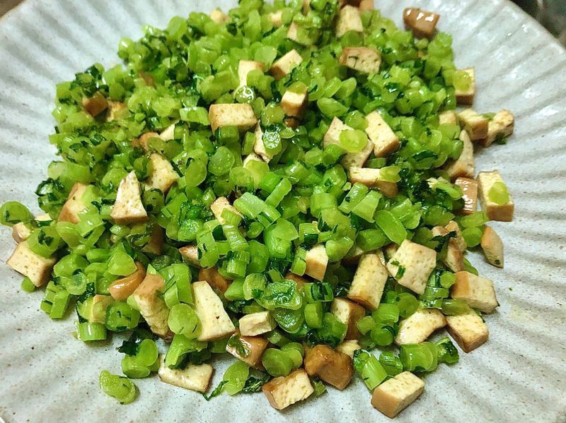白蘿蔔葉梗炒豆乾|全素