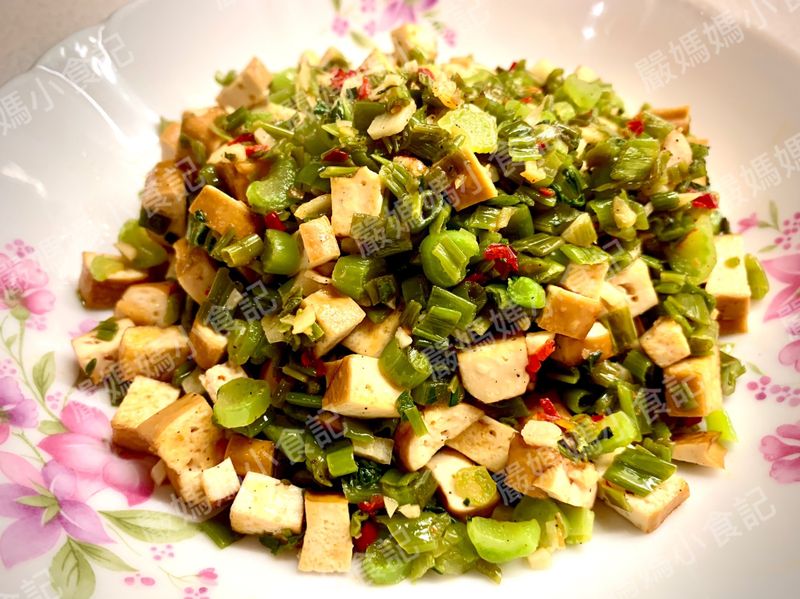 豆乾炒菜梗(惜物料理3)