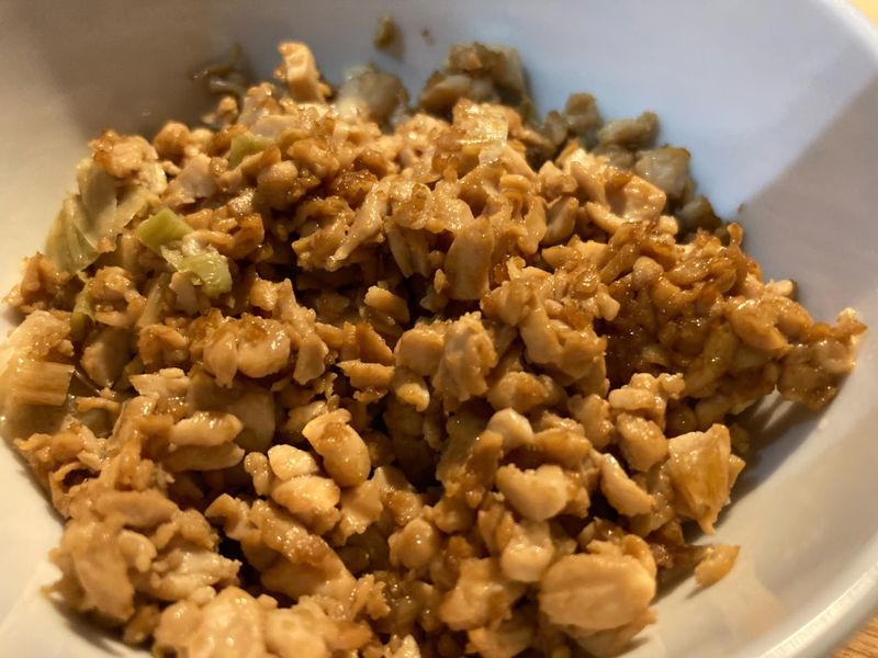 雞刨豆腐