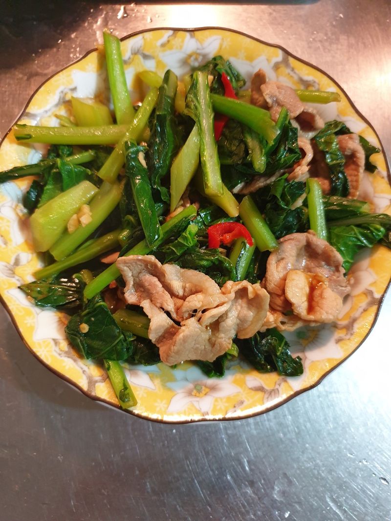 豬肉炒芥藍