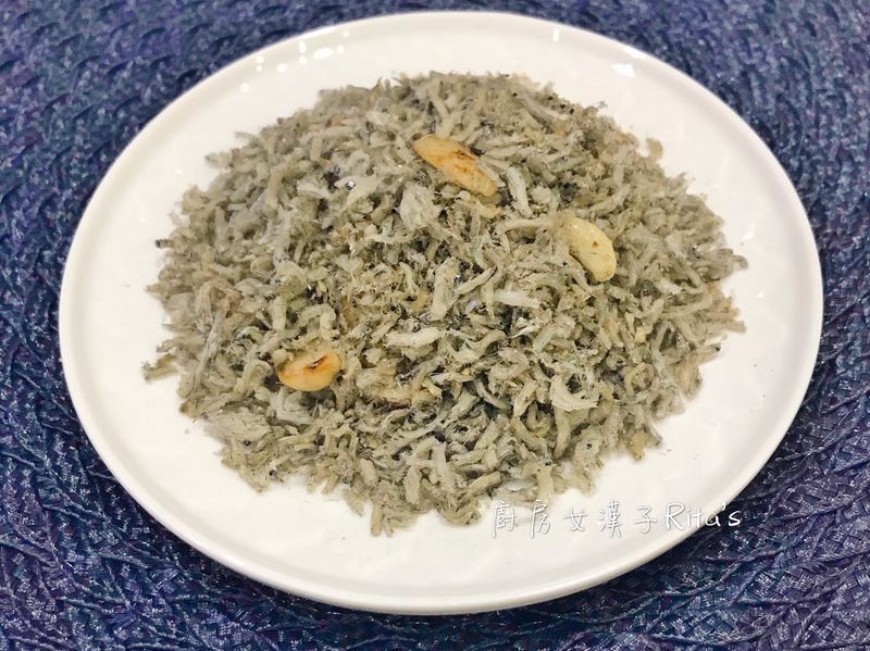 蒜炒吻仔魚