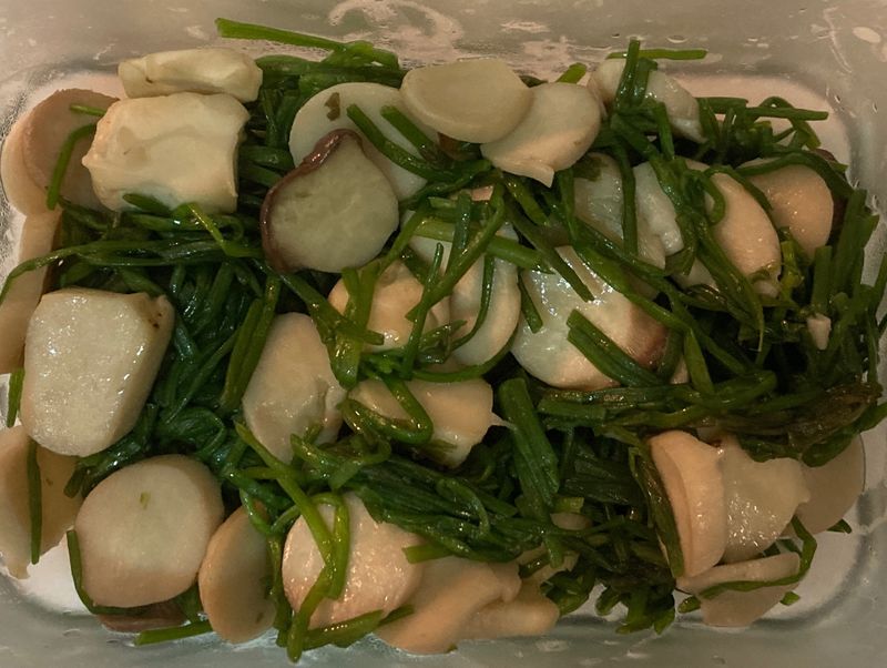 水蓮炒菇