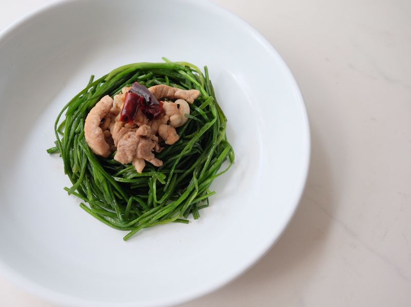 水蓮炒肉絲