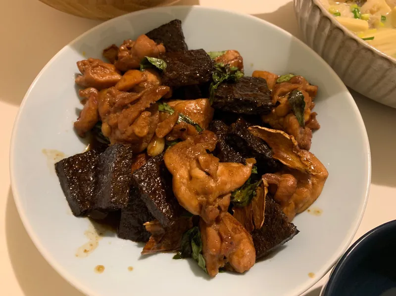 米血三杯雞