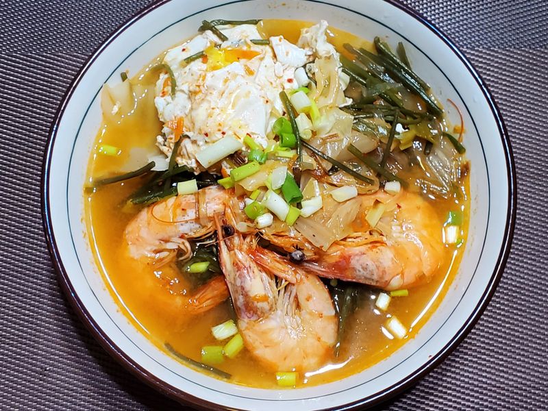 酸泡菜湯冬粉