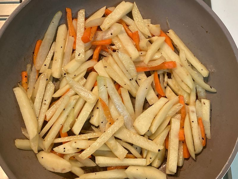 洋蔥炒馬鈴薯