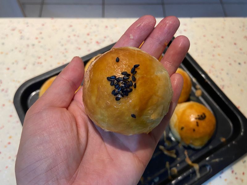 中秋蛋黃酥🥮