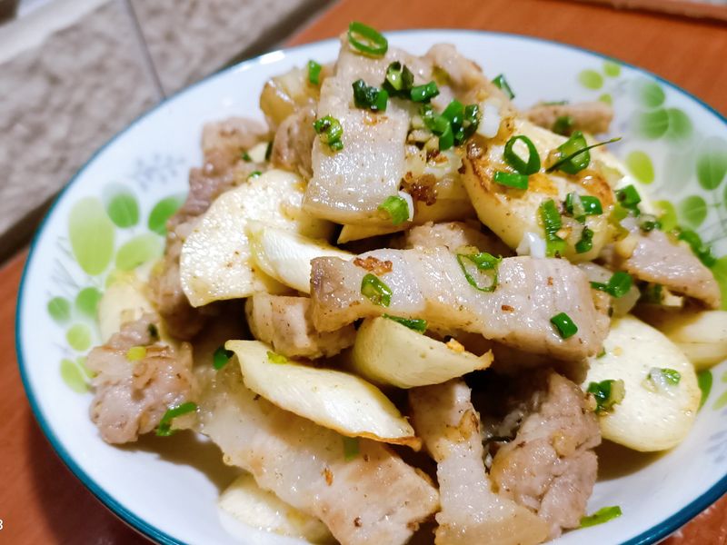 椒鹽豬肉茭白筍