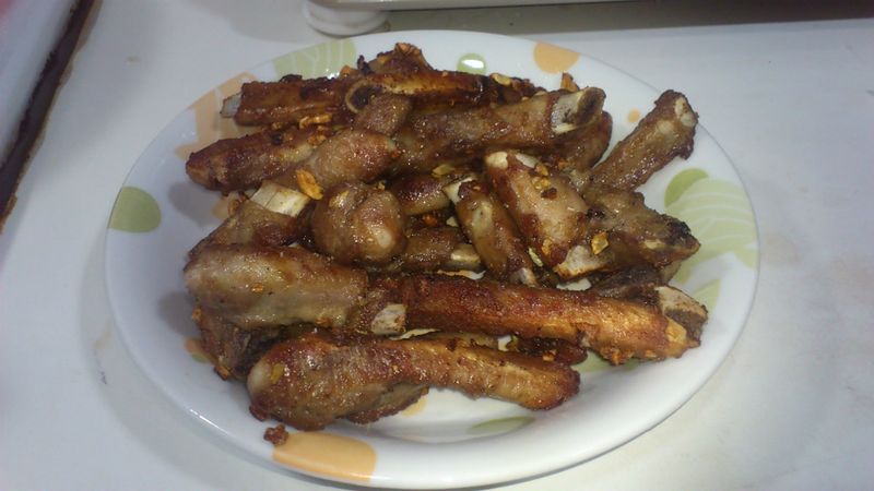 香酥蒜香椒鹽排骨~[豆芽mama小廚房]