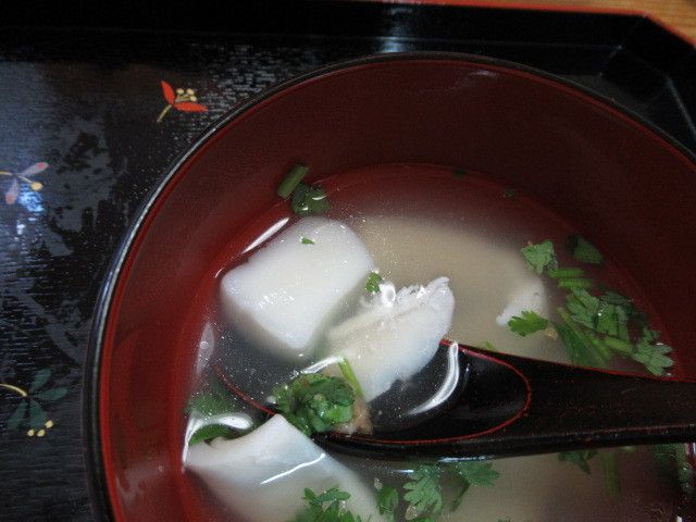 透抽白粿湯