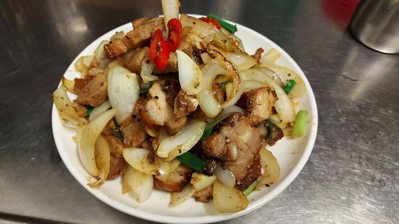炒胡椒五花肉