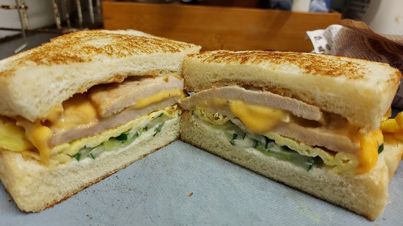 肉蛋吐司