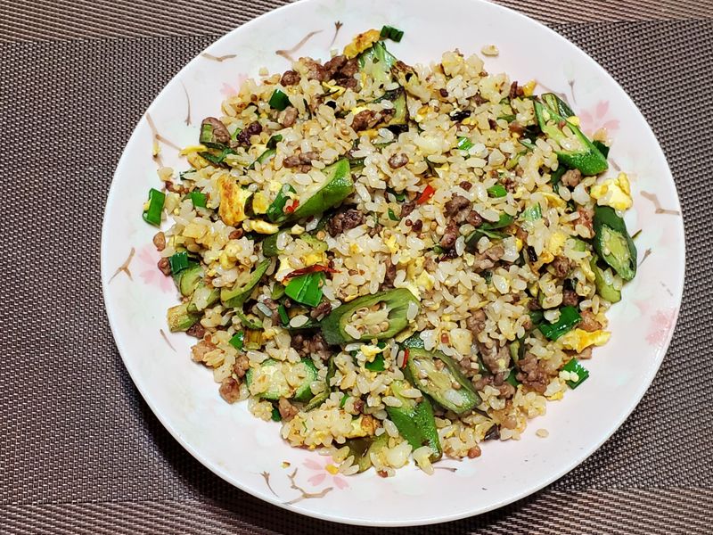 創意葵哞蛋炒飯