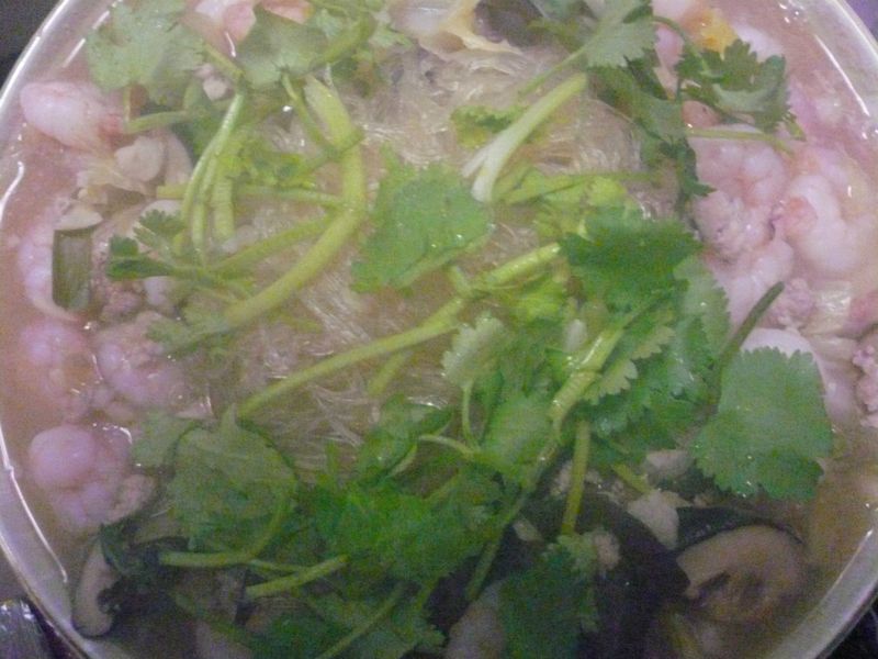 鮮蝦粉絲煲