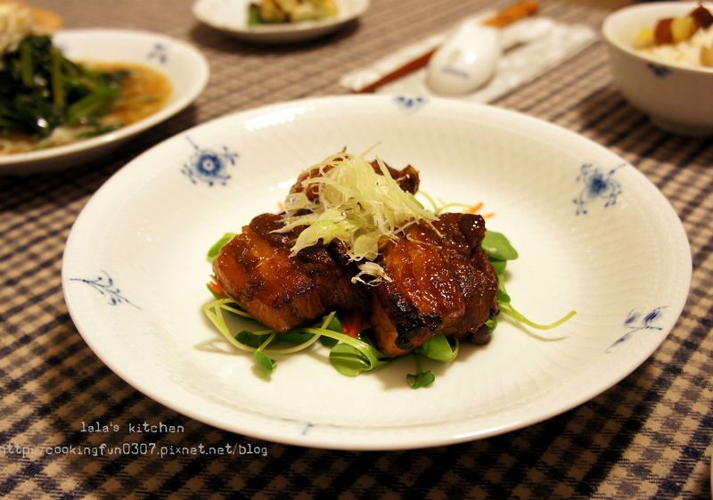 豬肉角煮炭火燒
