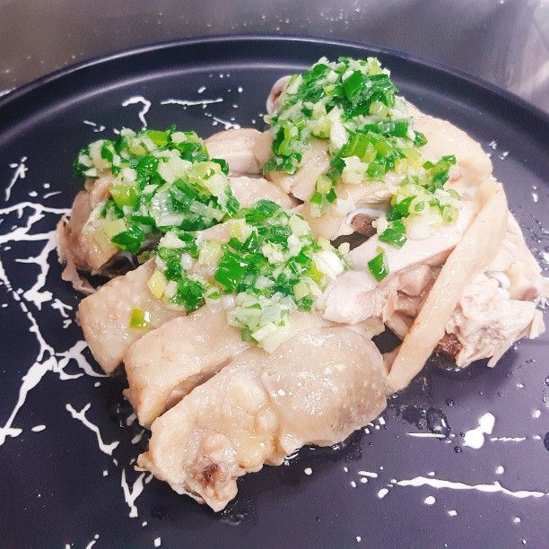 白斬雞+ 蔥薑醬