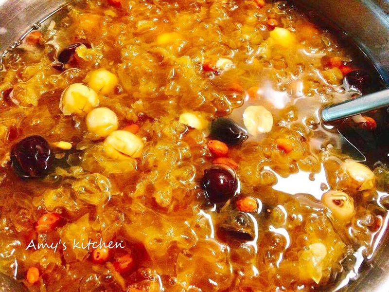 黑糖銀耳蓮子湯