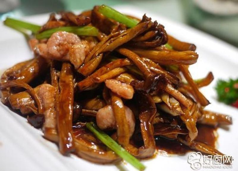 茶樹菇炒鹹肉