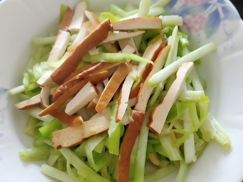 韭黃炒豆乾